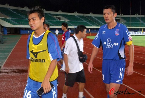 勇士120-113雄鹿 球员评价：2人满分，6人及格，2人低迷