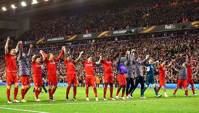 女员工下班后在《闪电十一人》中捏“野兽先辈”角色