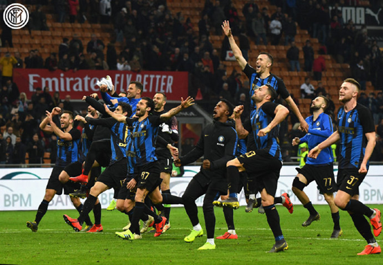 [图]中超-李圣龙替补建功王燊超乌龙球 海港2-1梅州客家